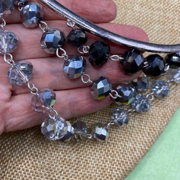 LIZ CLAIBORNE Necklace Glass Faceted Beads Silvertone Layered Statement - Picture 6 of 13
